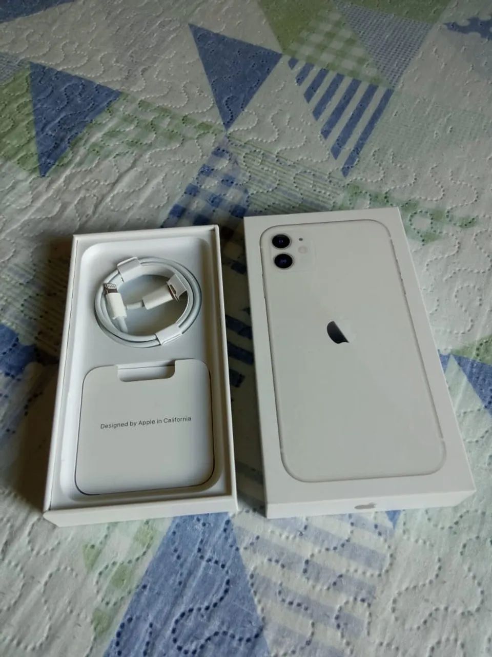 iPhone 11 64gb leia o anúncio - Celulares e Smartphones - Morada