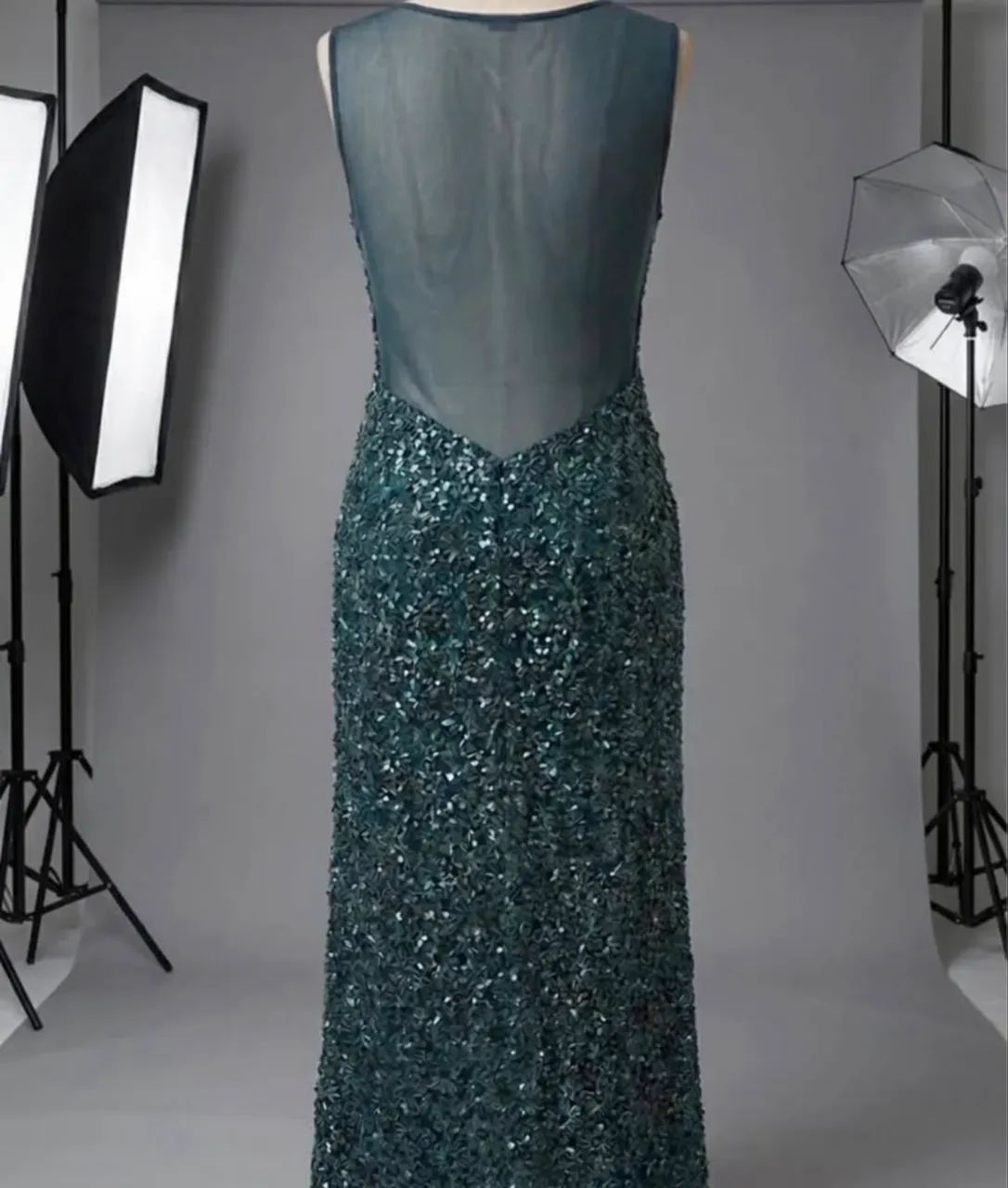 Vestido Verde com brilhantes - Foto 2