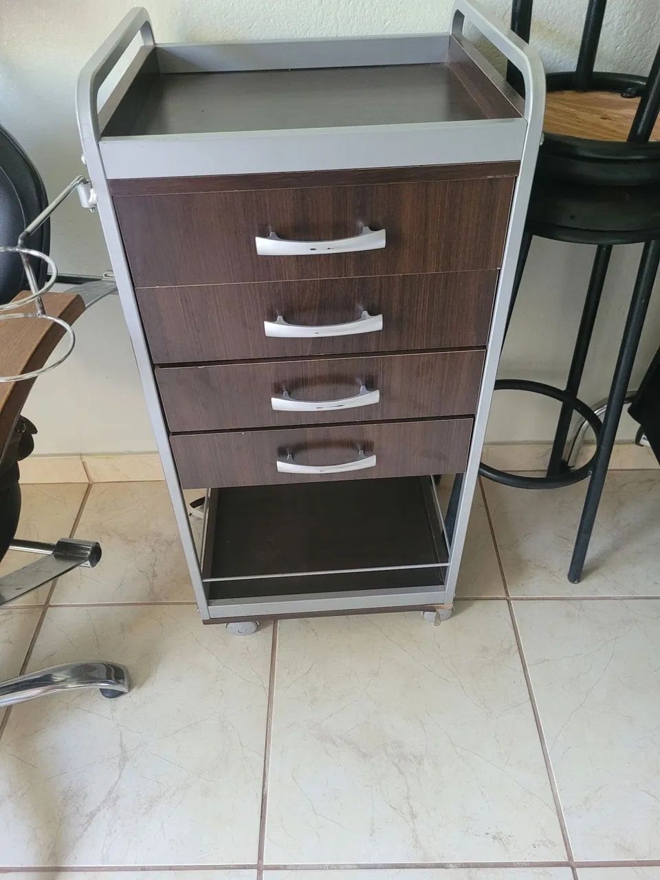 Vendo móveis para salão de beleza - Foto 4