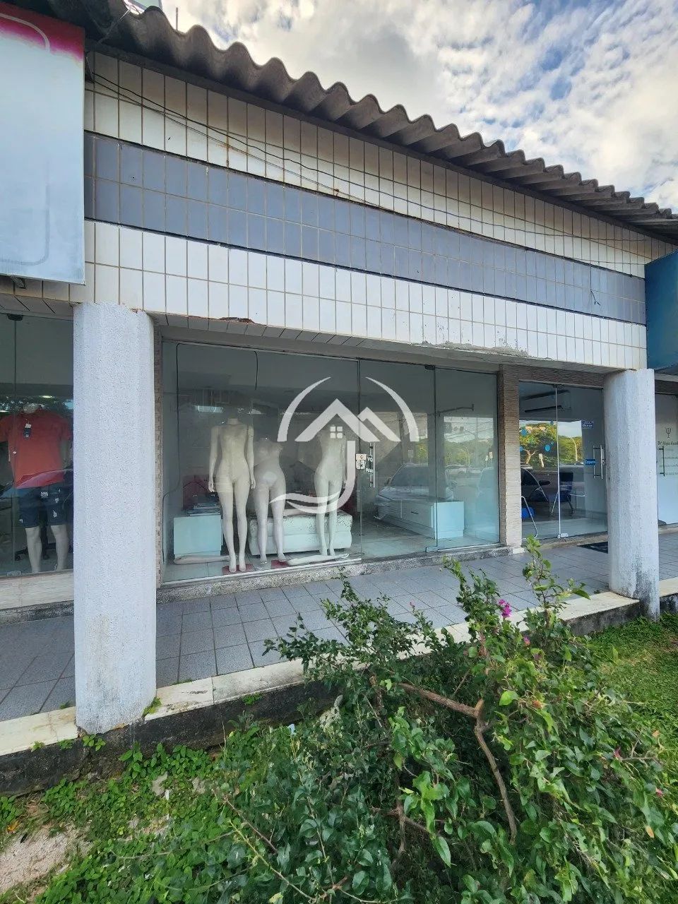Ponto Comercial para Alugar no Dunnas Shopping | Capim Macio | 24m² - Foto 3