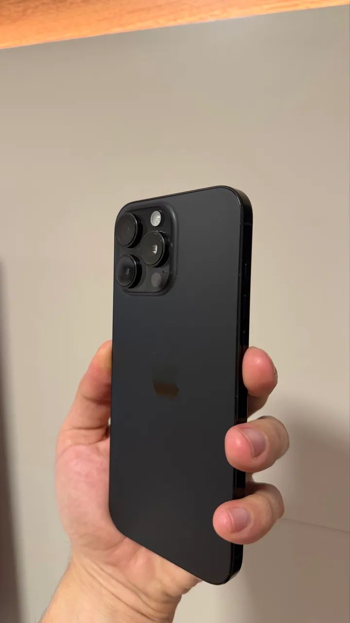 iPhone 16 Pro Max 256GB Black titanium, Seminovo 90%, Garantia