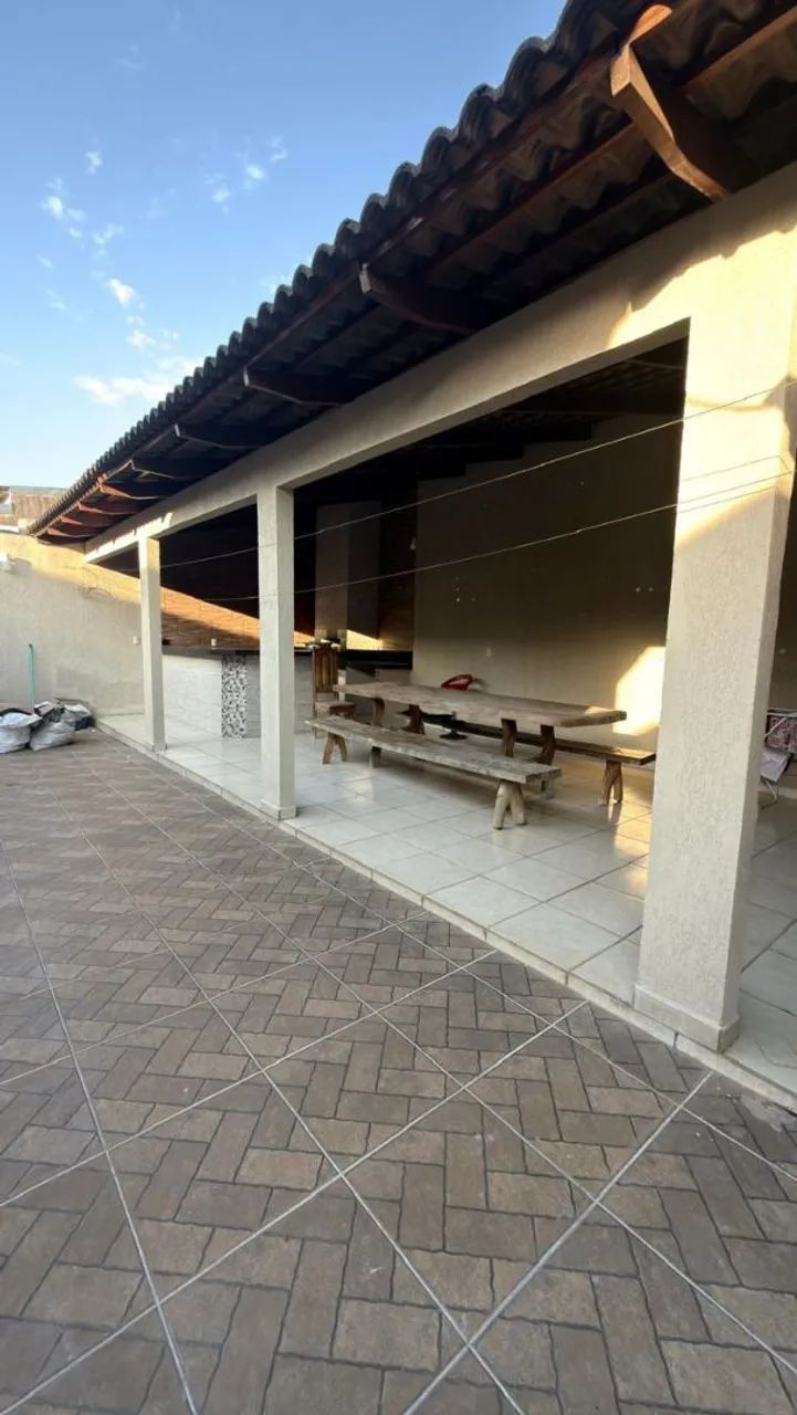 CASA BEM LOCALIZADA  NO SETOR  FAMA  - Foto 2