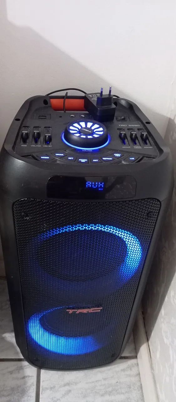 Speaker box422080234506178561