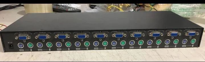 Switch KVM PLANET 8 portas modelo KVM 800. - Foto 4