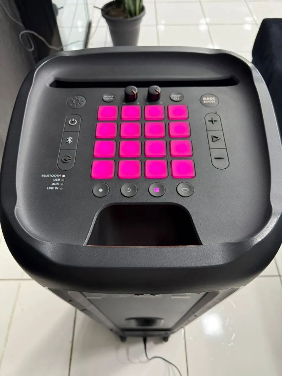 Caixa de som com placa danificada JBL - Foto 5