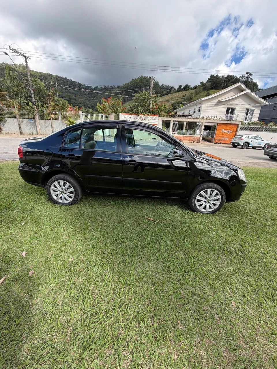 Volkswagen Polo Polo Sedan 1.6 Mi Total Flex 8V 4p 2010