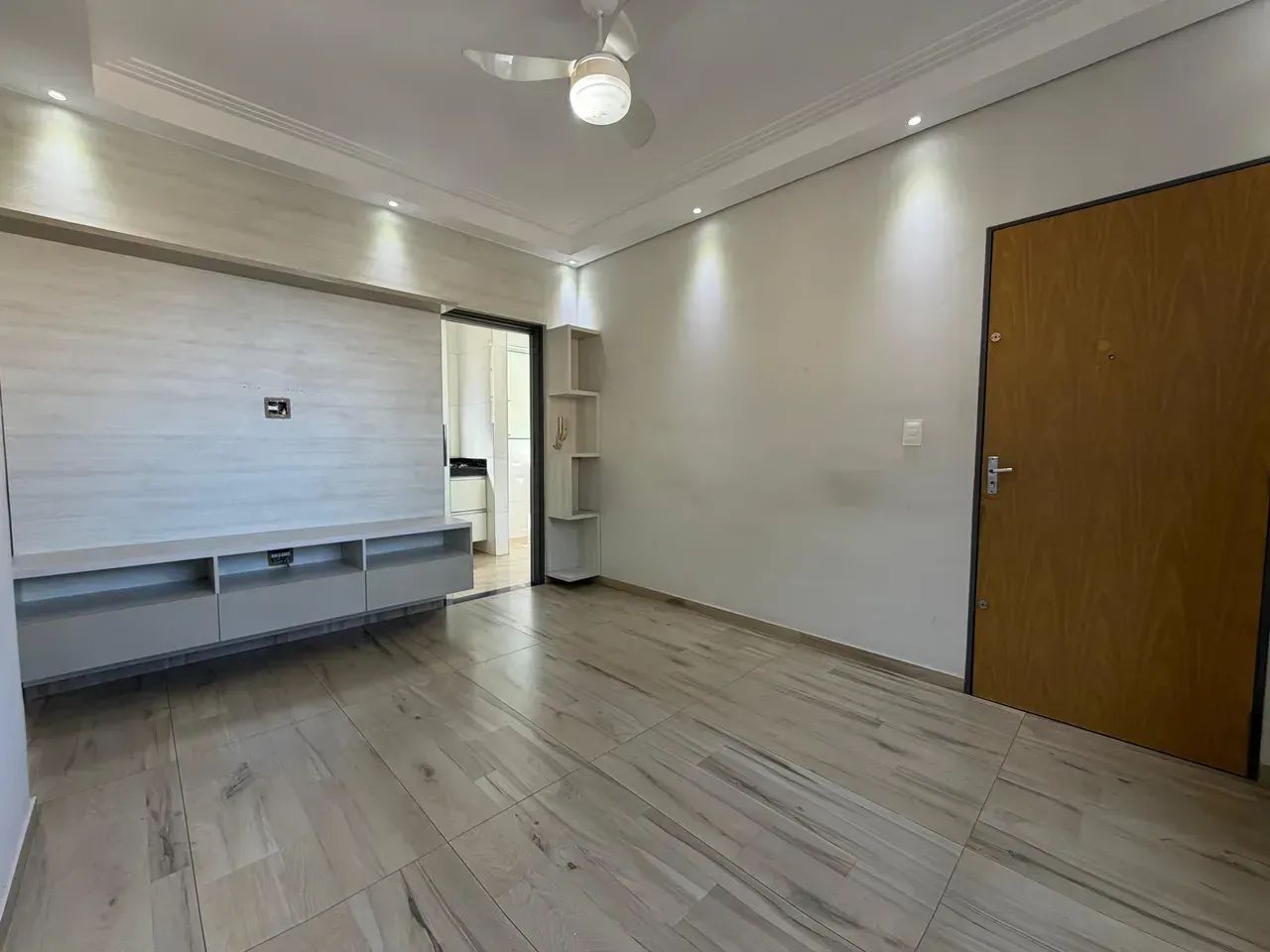 Apartamento com 2 quartos 1 banheiro 1 vaga - Foto 3