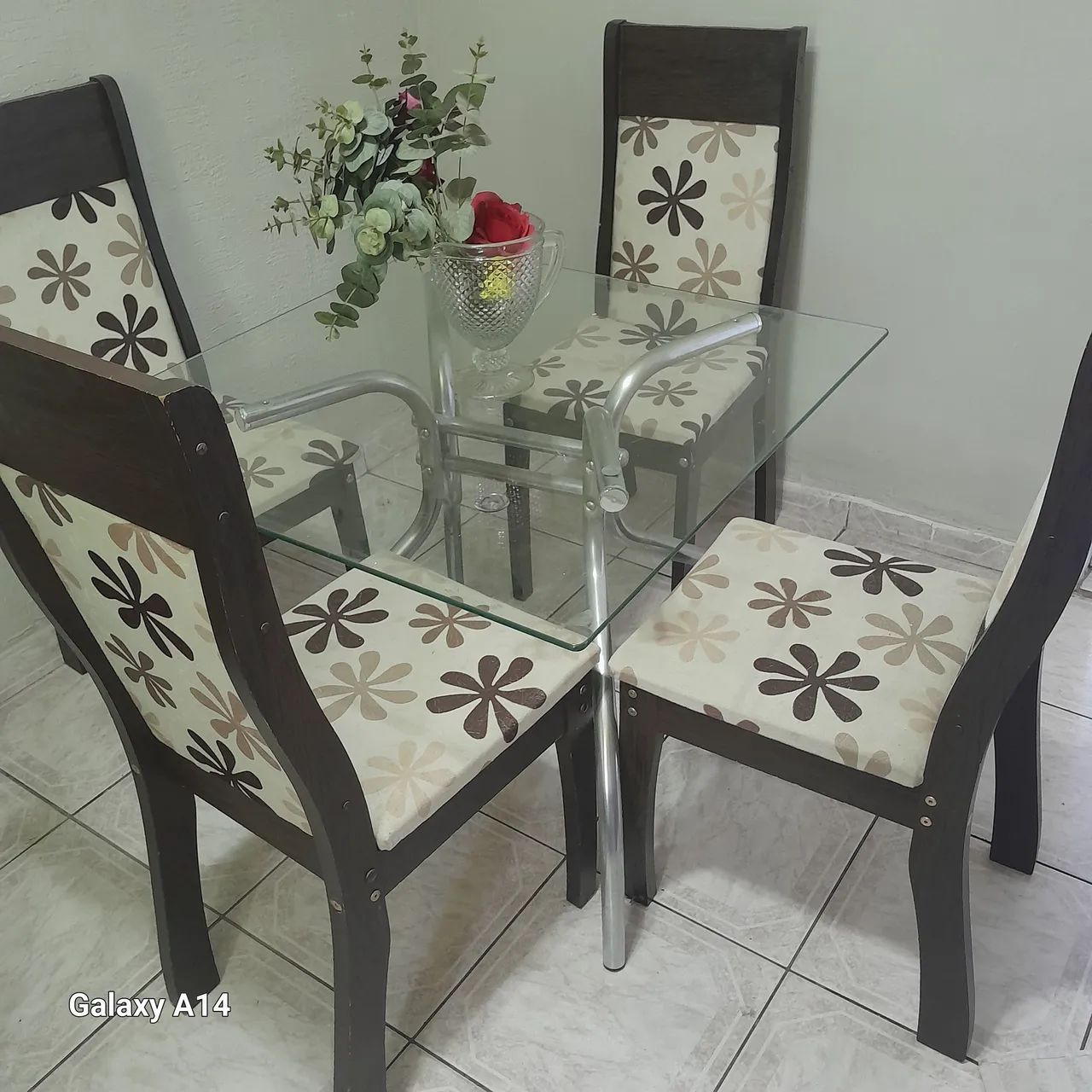 Vendo todos os moveis