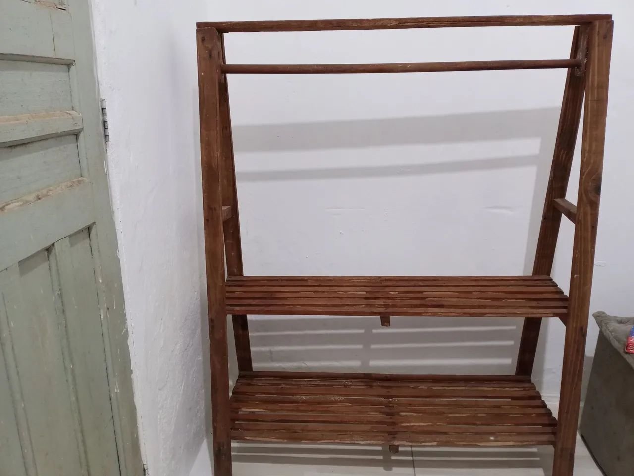 Arara de pallet para roupa - Foto 2