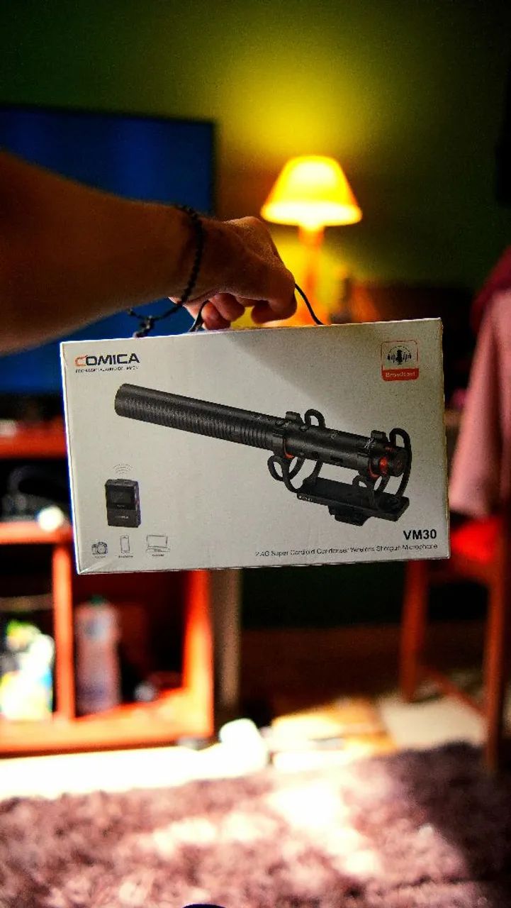 Microfone Sem Fio COMICA VM30<br>Câmera -