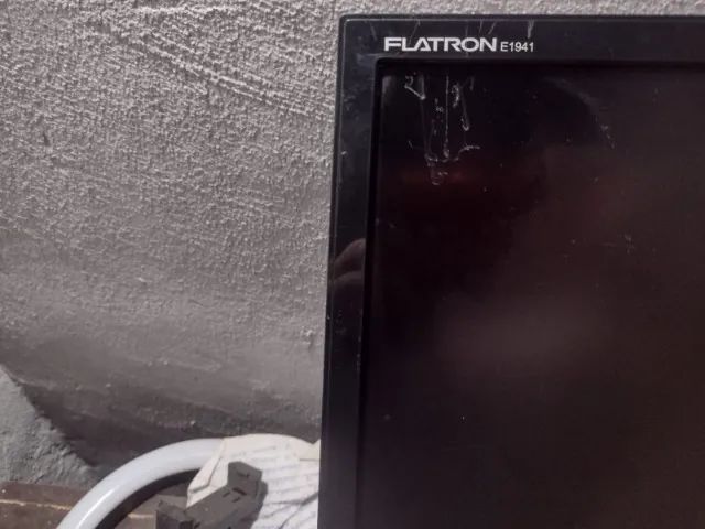 Monitor LG 18.5P - Foto 3