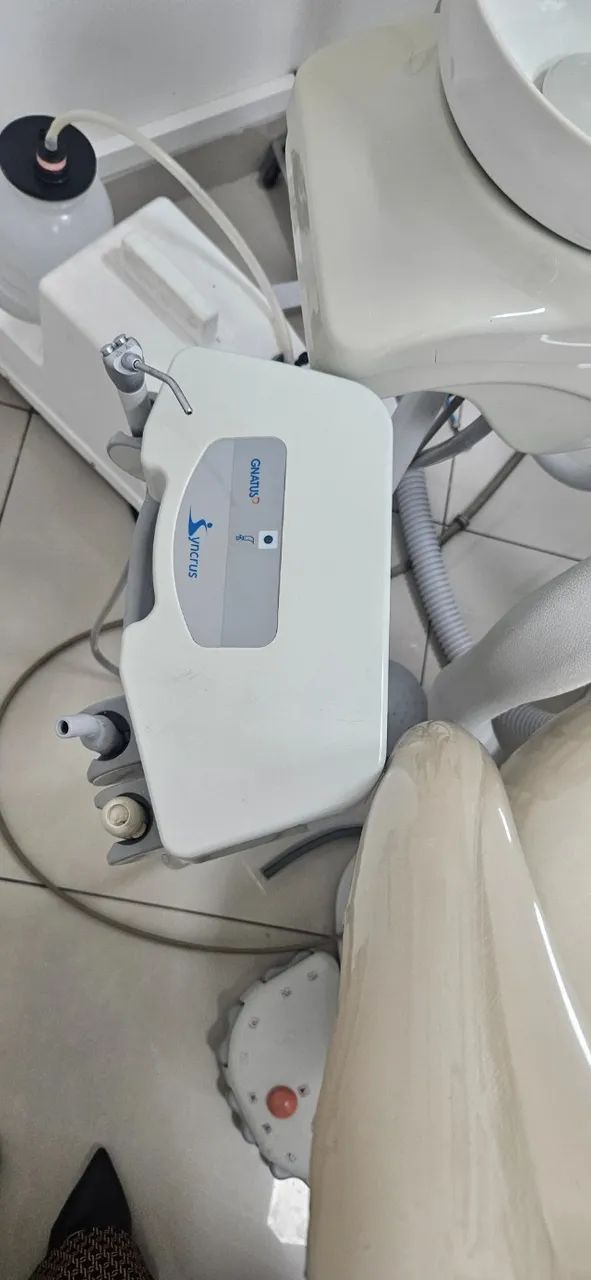 Equipo odontologico Gnatus  - Foto 3