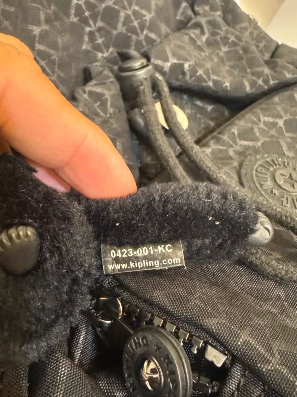 Mochila kipling cor preta. - Foto 4