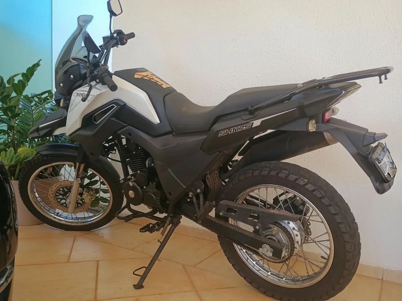 SHINERAY SHI 175 2024 - APENAS 8.300 KM - BRANCA - Foto 3
