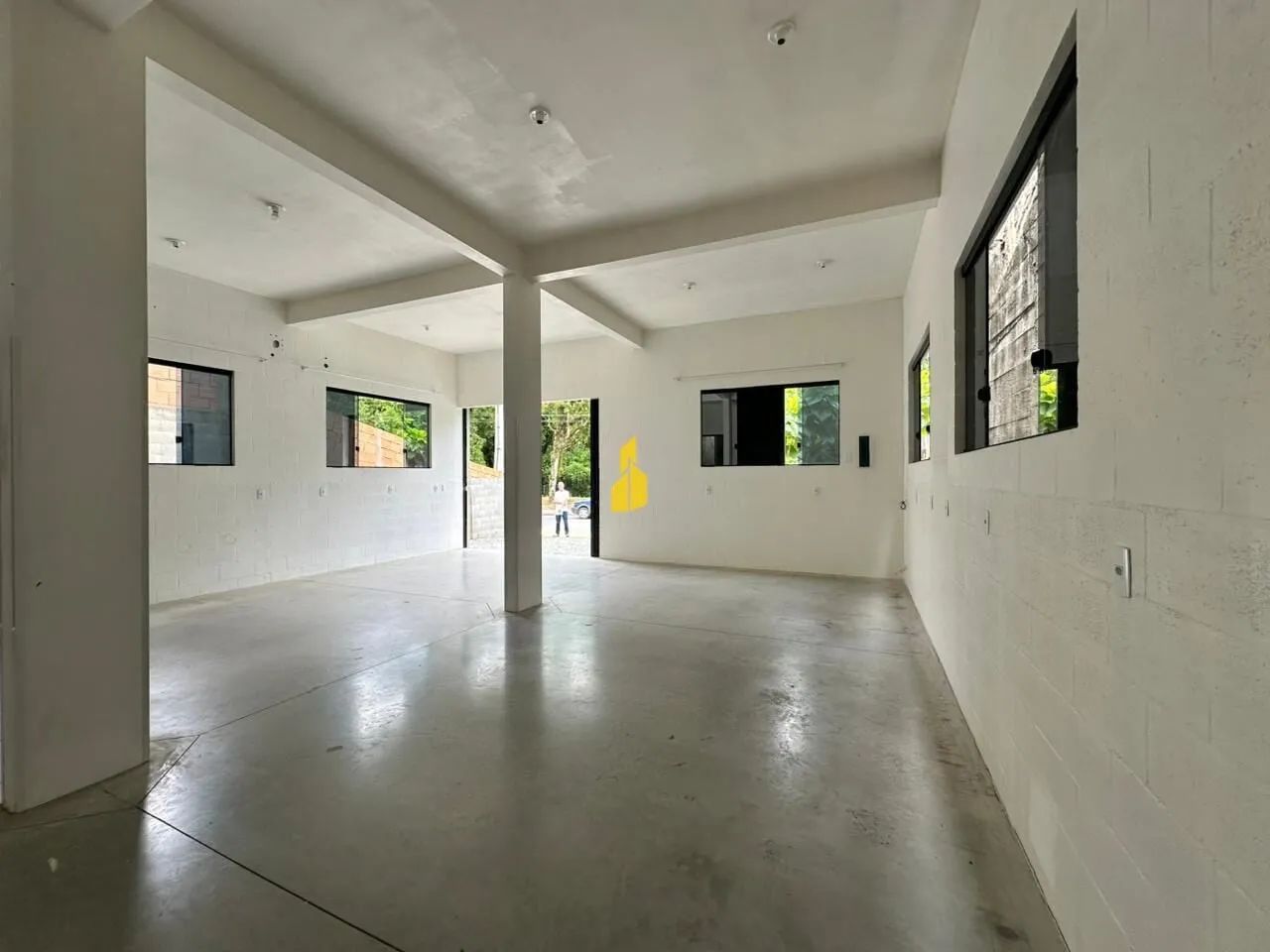 Galpão Comercial / Industrial - Foto 4