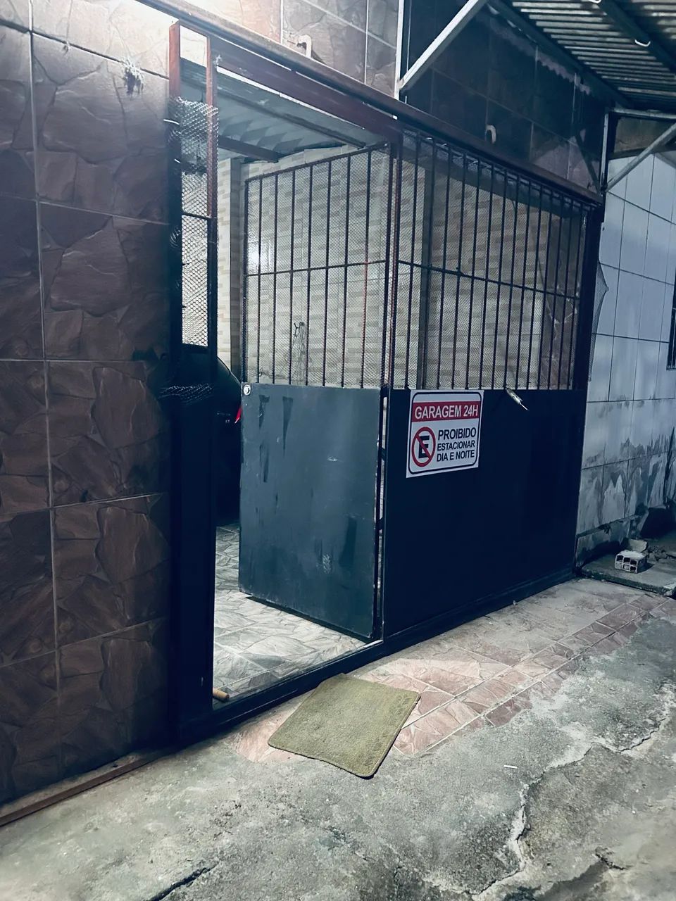 Portão de ferro