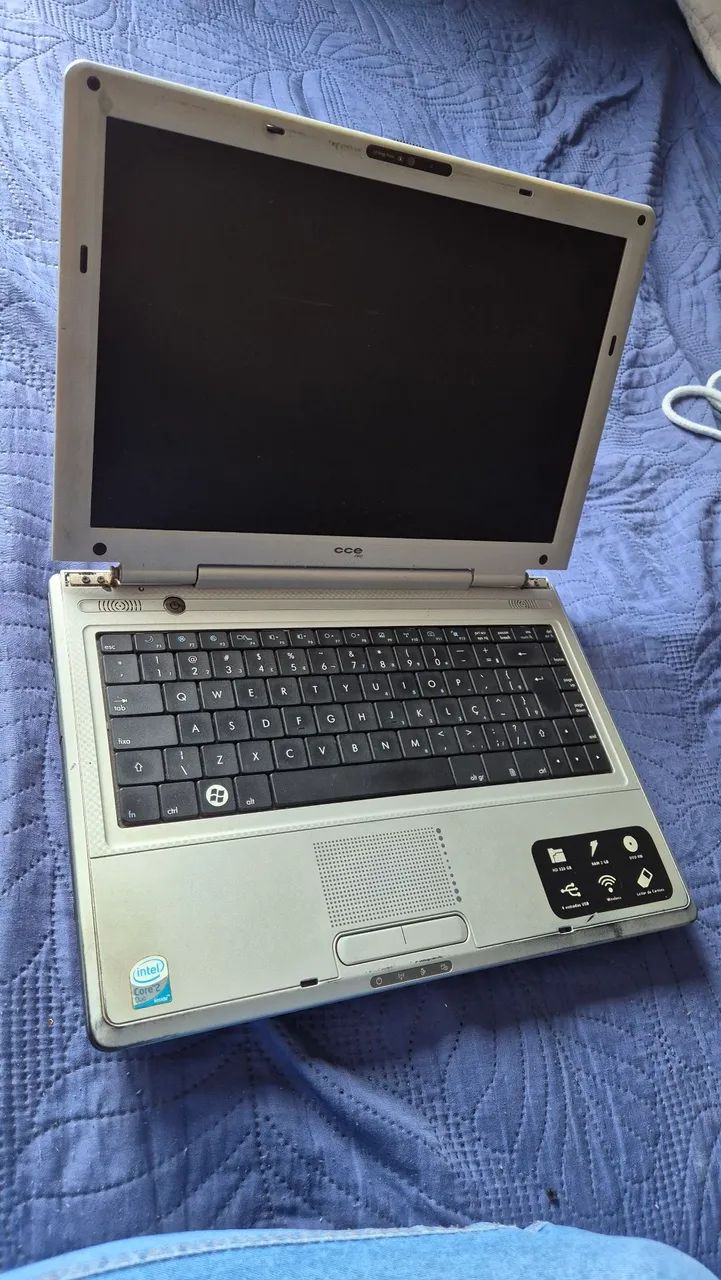 Notebook CCE Intel Core 2 Duo 2GB Sem HD e Sem Fonte<br>