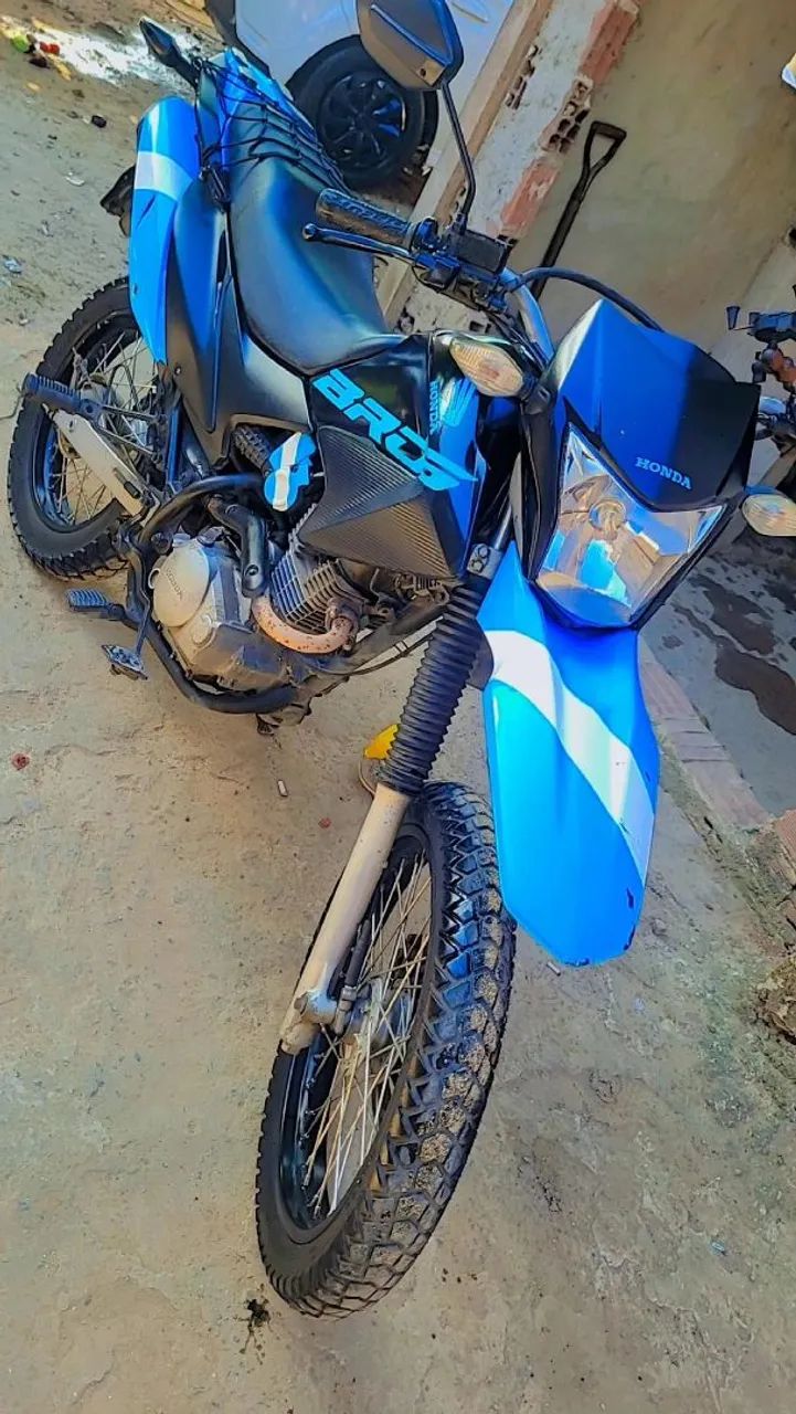Moto top.