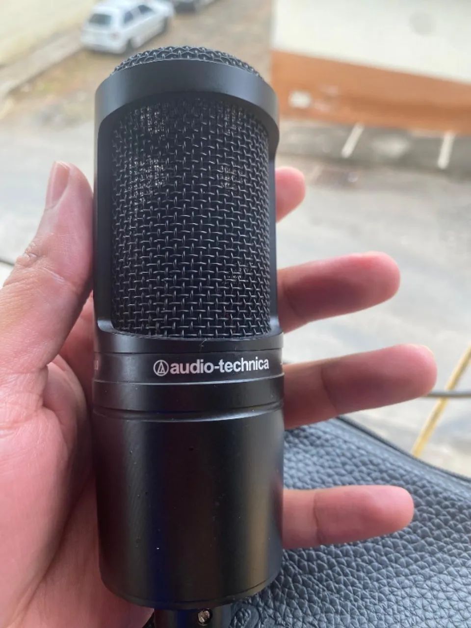 Microfone Audio-Technica AT2020 - Foto 2