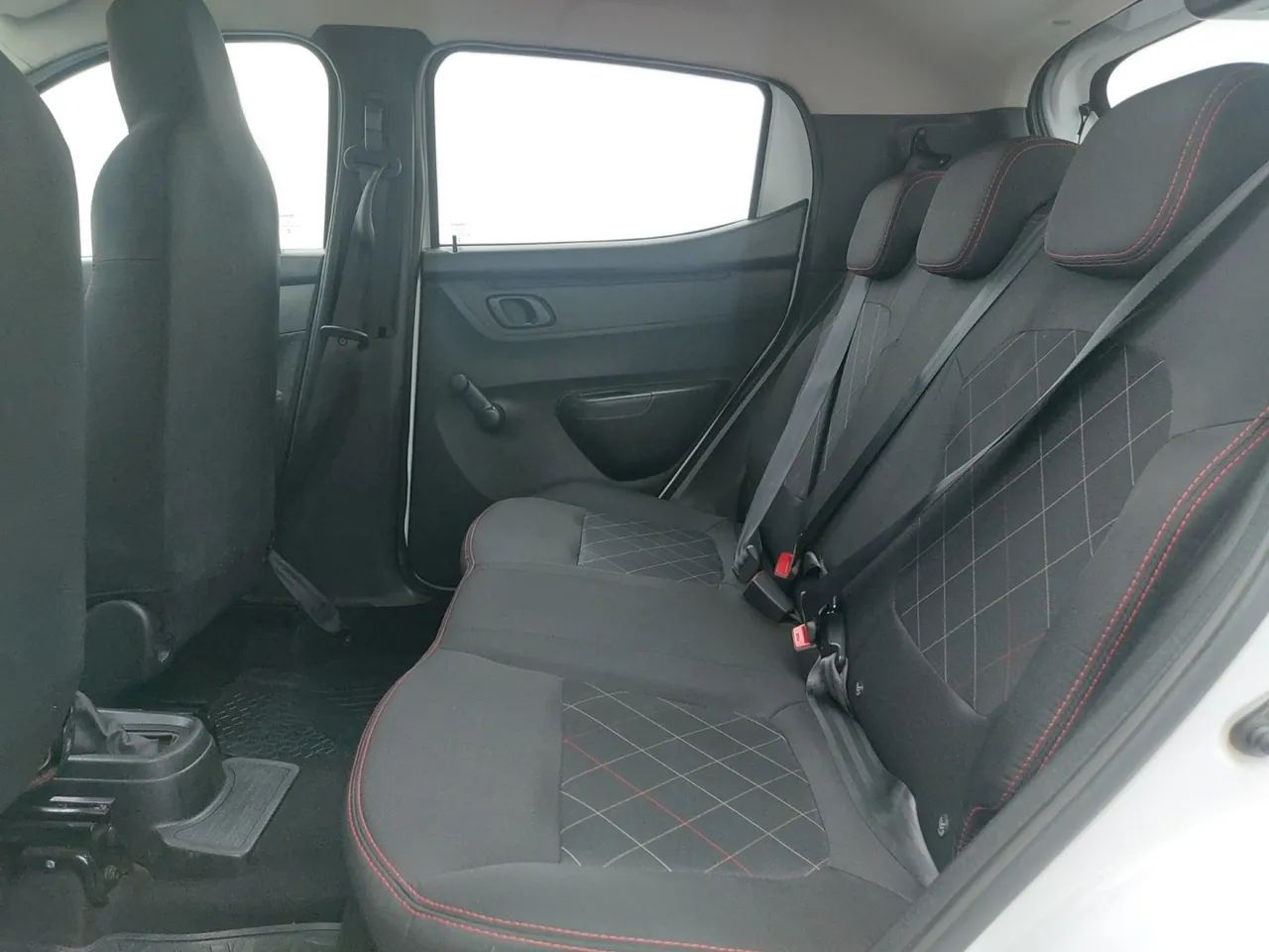 Renault Kwid 1.0 Zen, foto 17 de 18