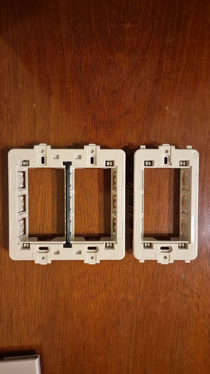 Kit Tomada Interruptor Bticino Light Cromo Matte - Foto 4