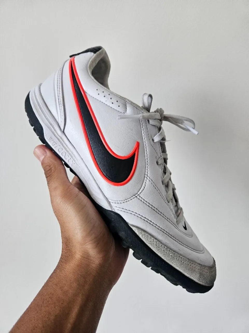 Chuteira Nike Tiempo Ligera Pro TF - 40 BR - 26.5cm - Calçados