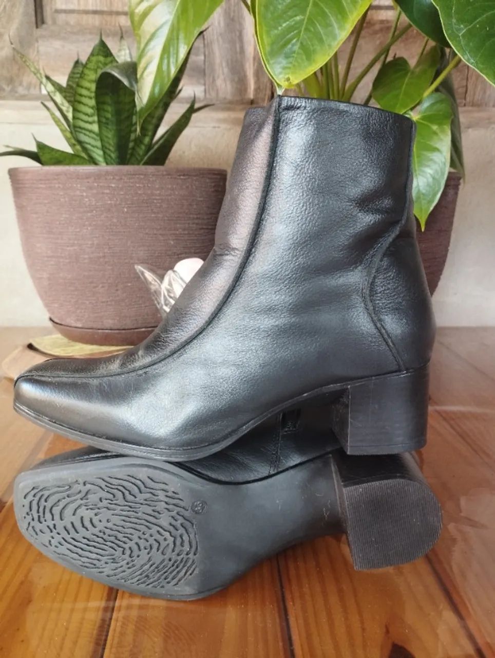 Bota de couro novinha n° 36/ Rangali / R$ 200,00 - Foto 3