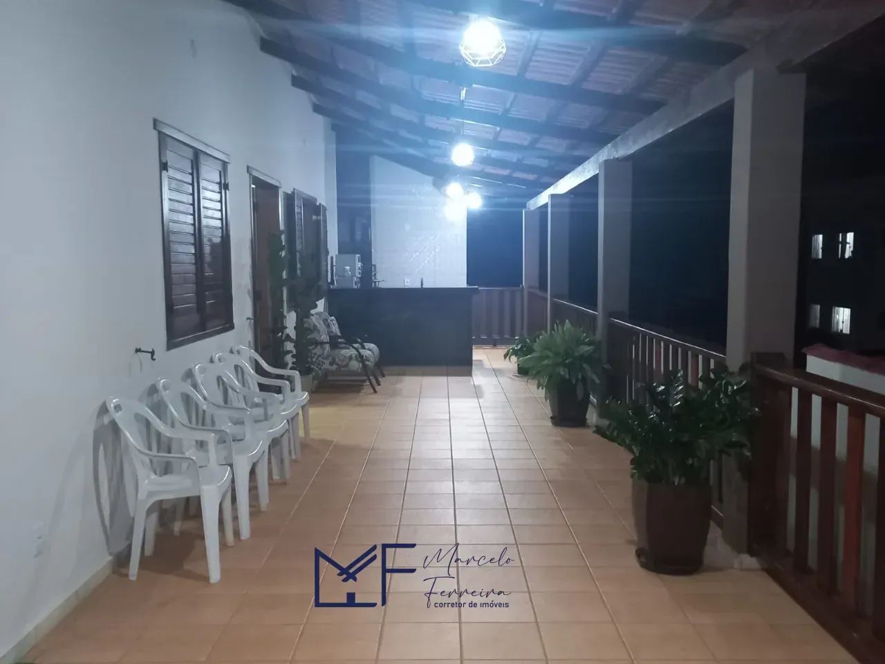 Excelente casa com 03 Quartos em área nobre de Florestal/MG - Foto 2