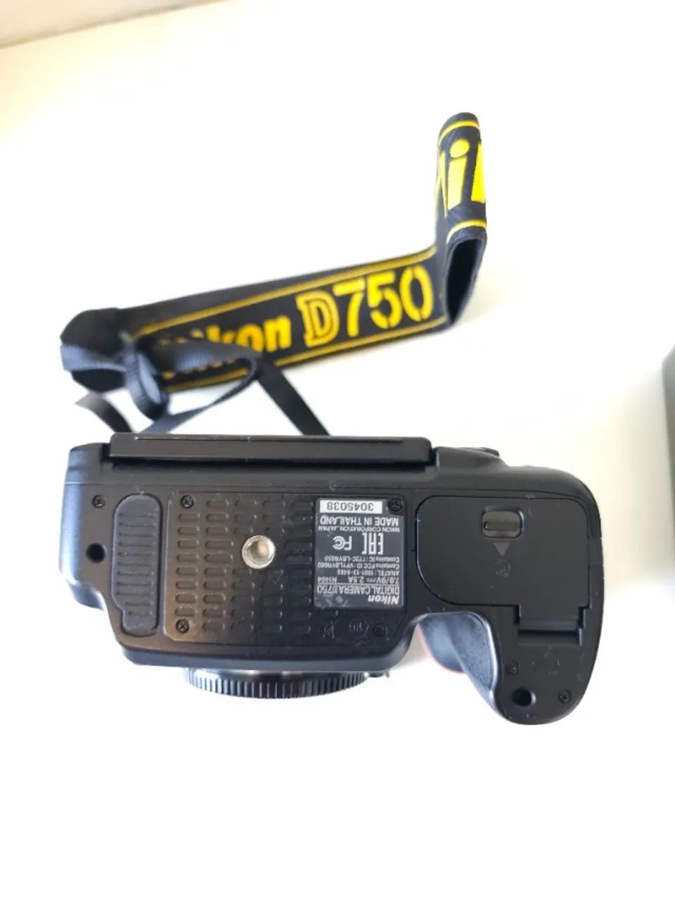 Camera Nikon D750 Em Menos de 11.400 Cliques em excelente estado - Foto 5