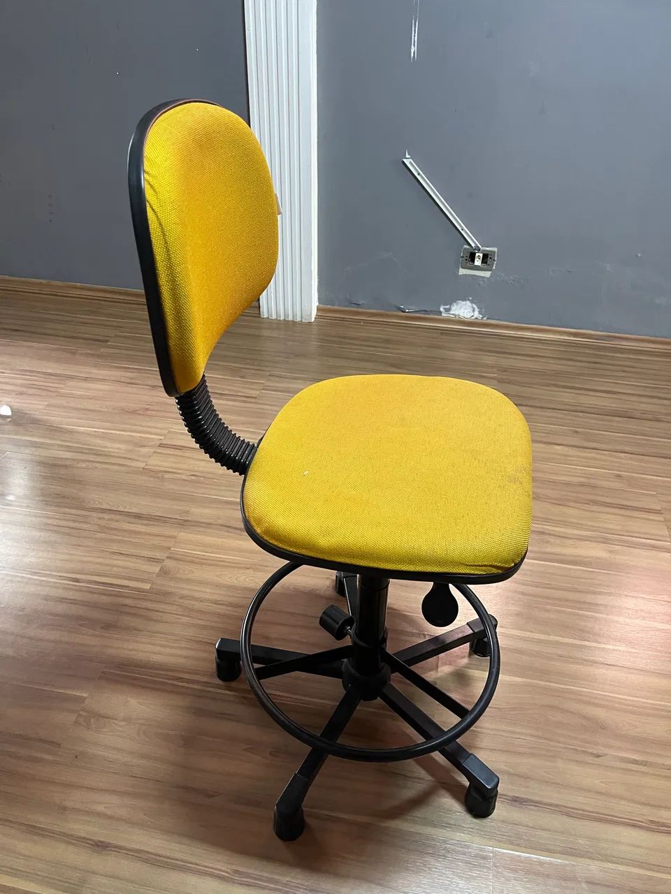 Cadeira para Caixa  - Foto 2