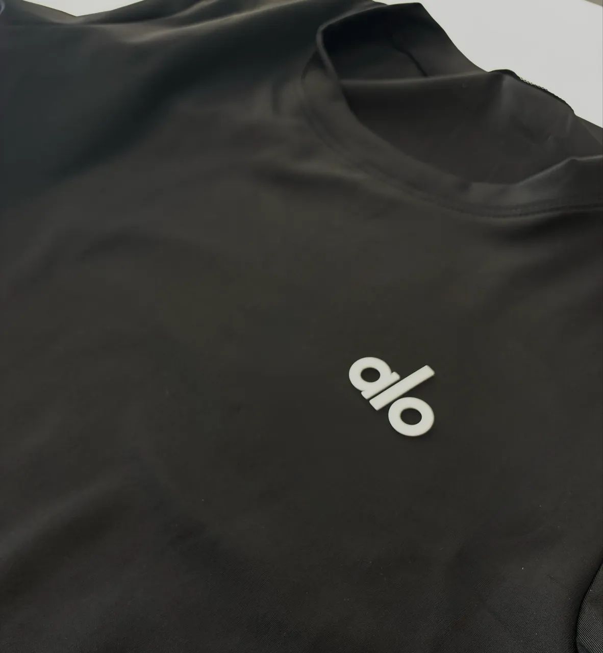 Cropped alo yoga preto M  - Foto 5