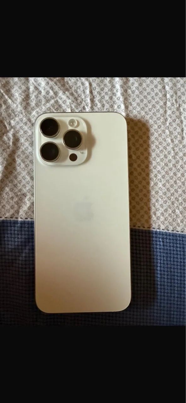 iPhone 15 pro max Branco 