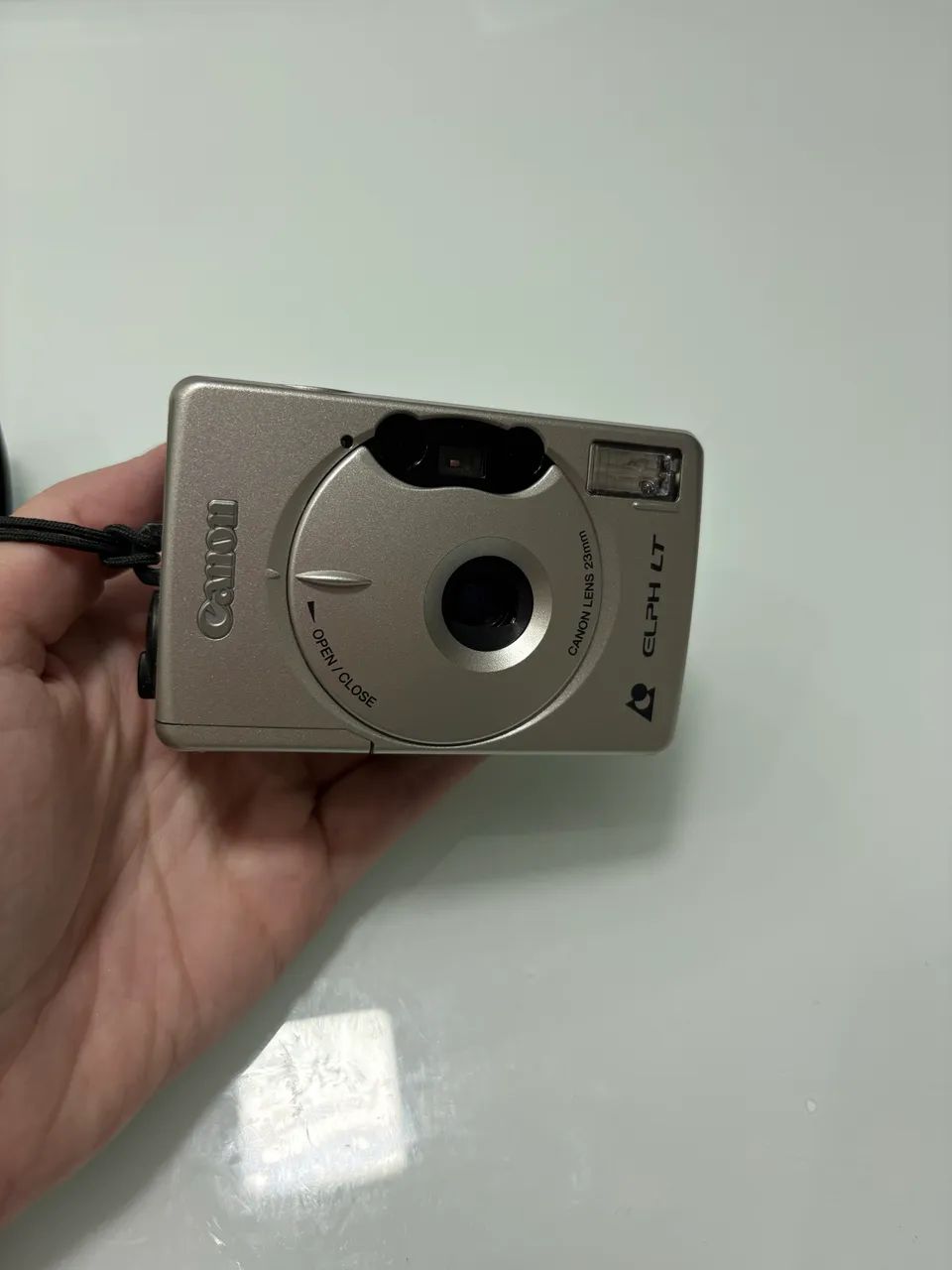 Câmera analógica Canon ELPH LT