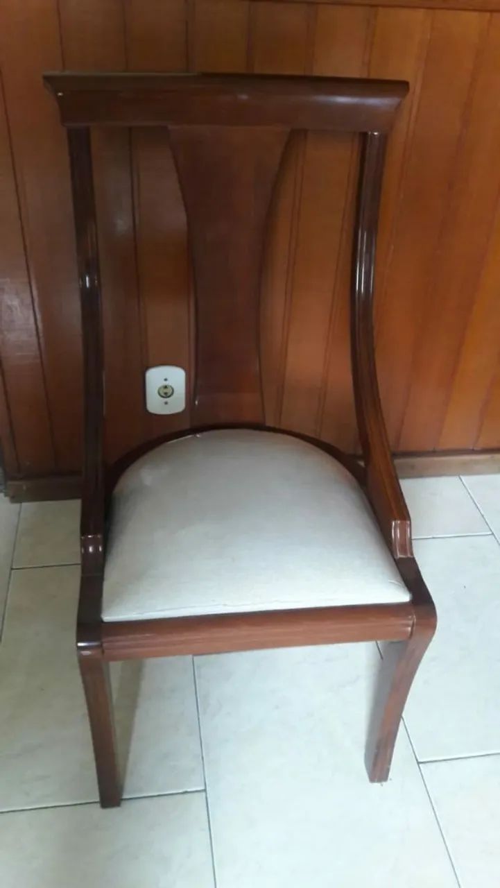 Cadeira de mogno belíssimo acabamento - Foto 2