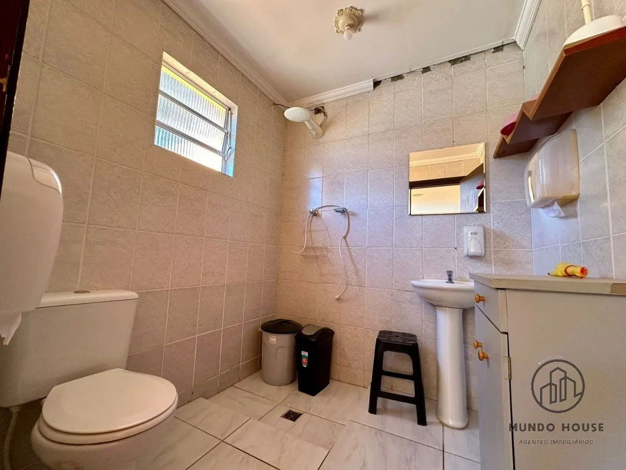 Chácara com 3 dormitórios sendo 1 suíte - Foto 2