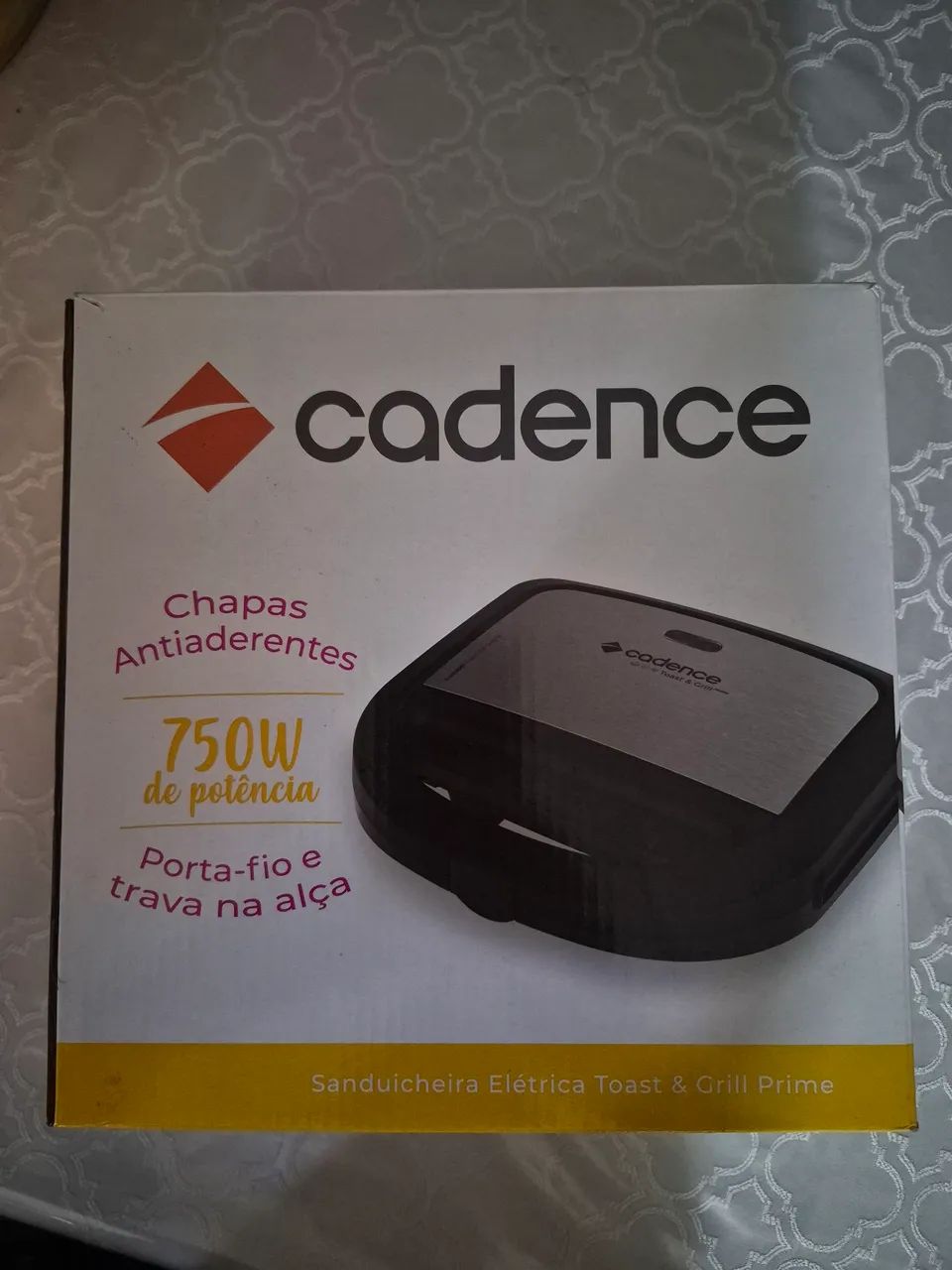Sanduicheira Candence