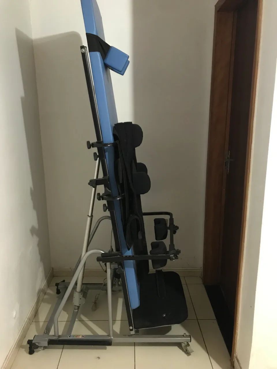 Cama terapêutica com elevação elétrica  - Foto 3