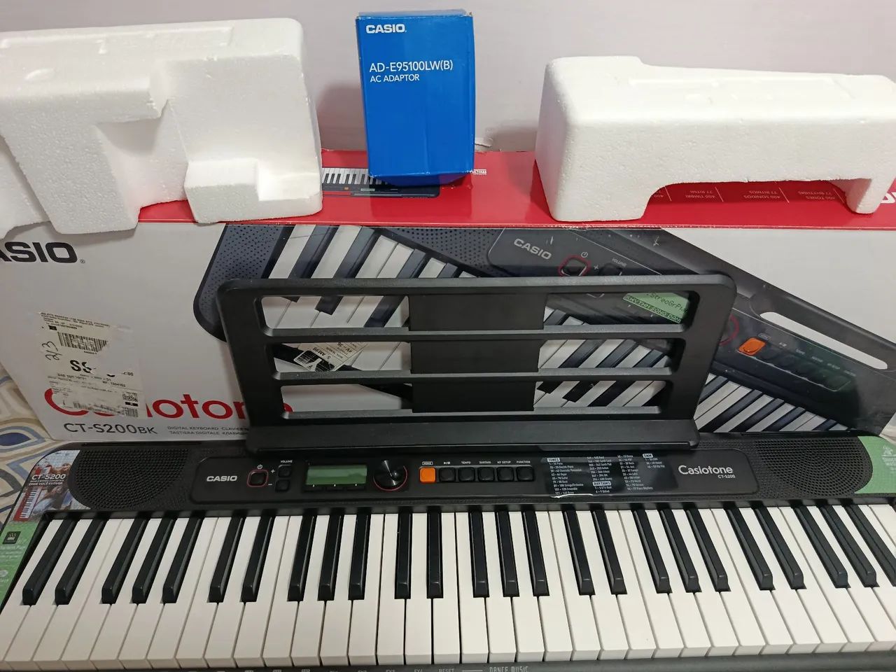 Teclado Casio Casiotone CT-S200