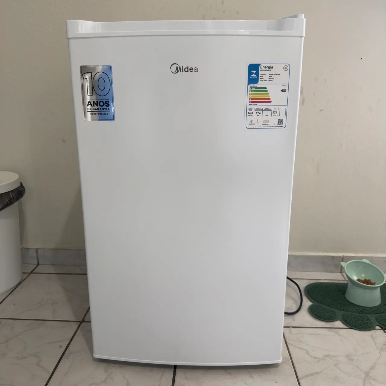 Frigobar Midea 124L