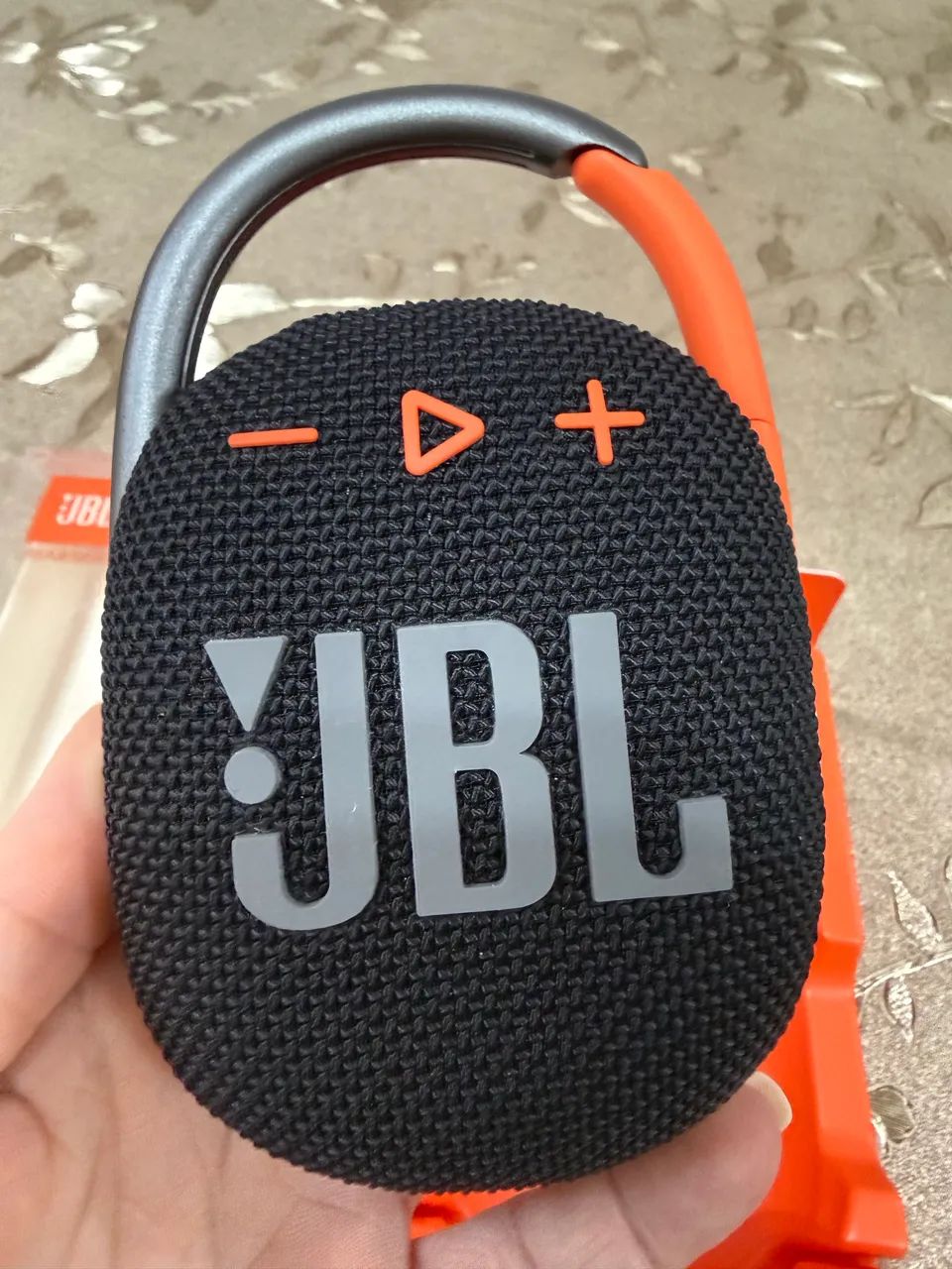 Caixa de Som JBL - Clip 4 - Preto e Laranja - Foto 2