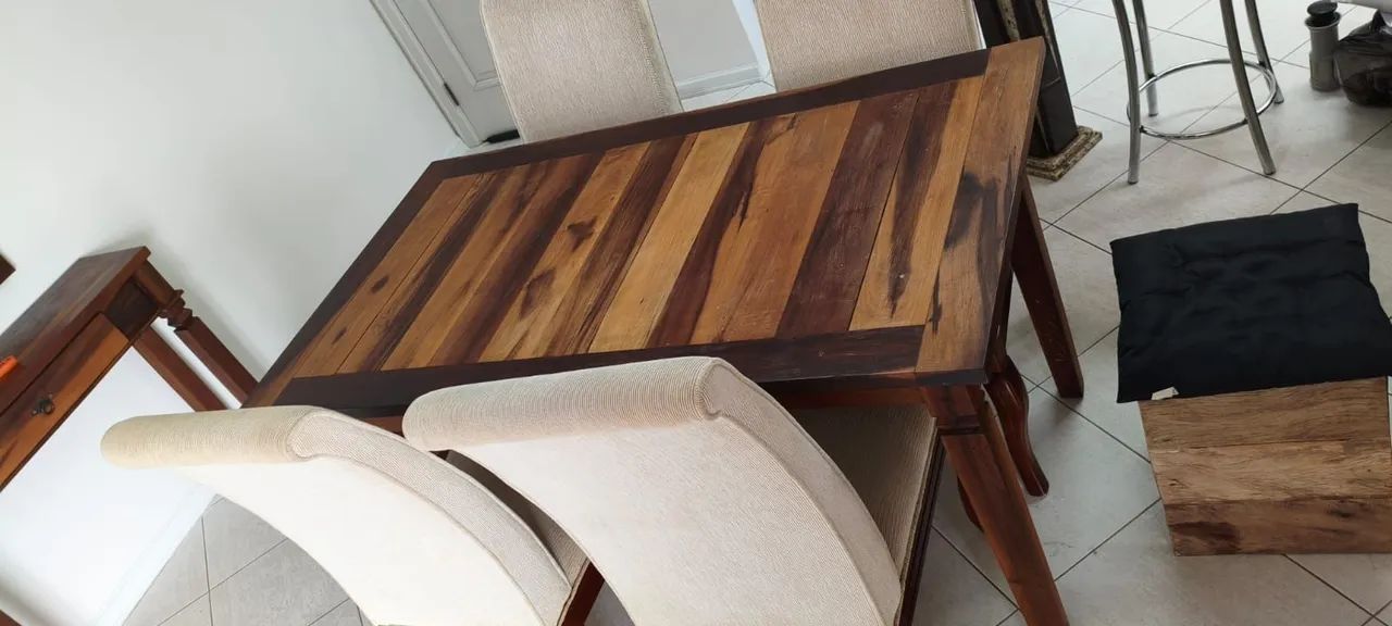 Conjunto de Mesa de Demolição, cadeiras, aparador e espelho - Foto 3
