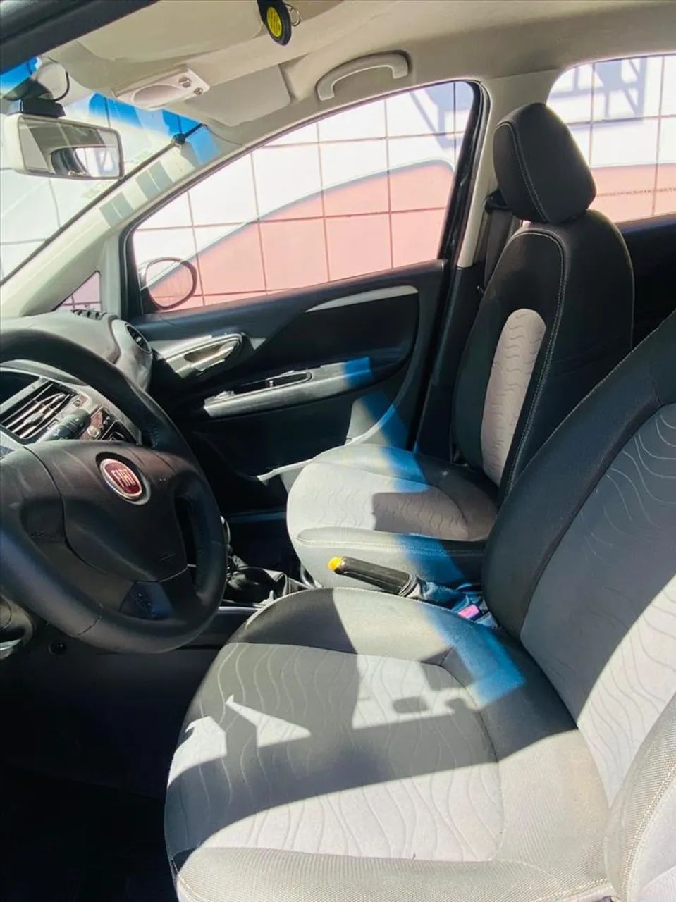 Fiat Punto Essence 1.6 Flex 16V 5P 2013 - Foto 4