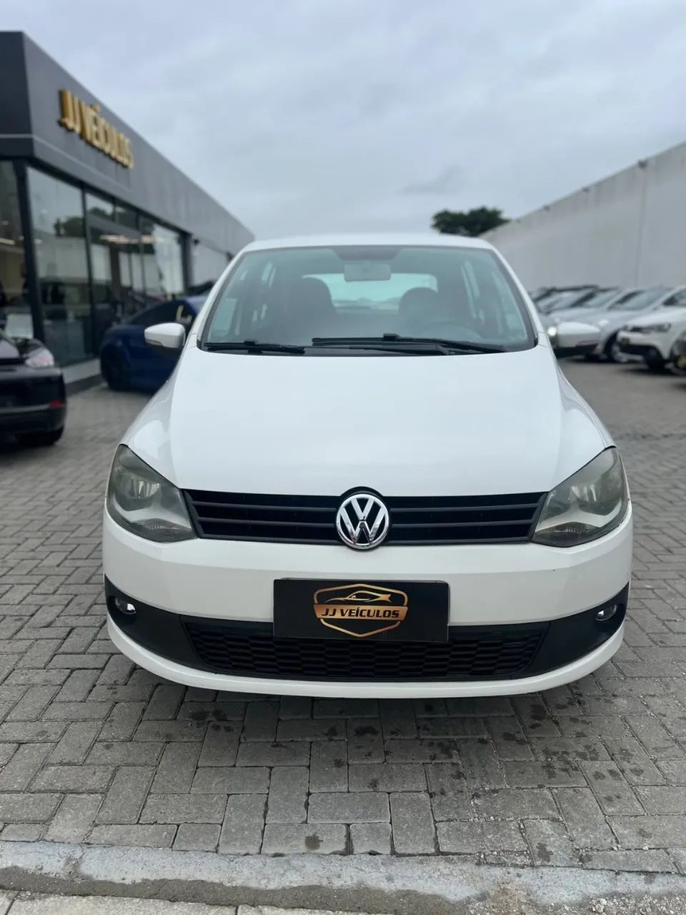 Volkswagen Fox 1.0 MI Total Flex 8V 5P 2014 - Foto 2