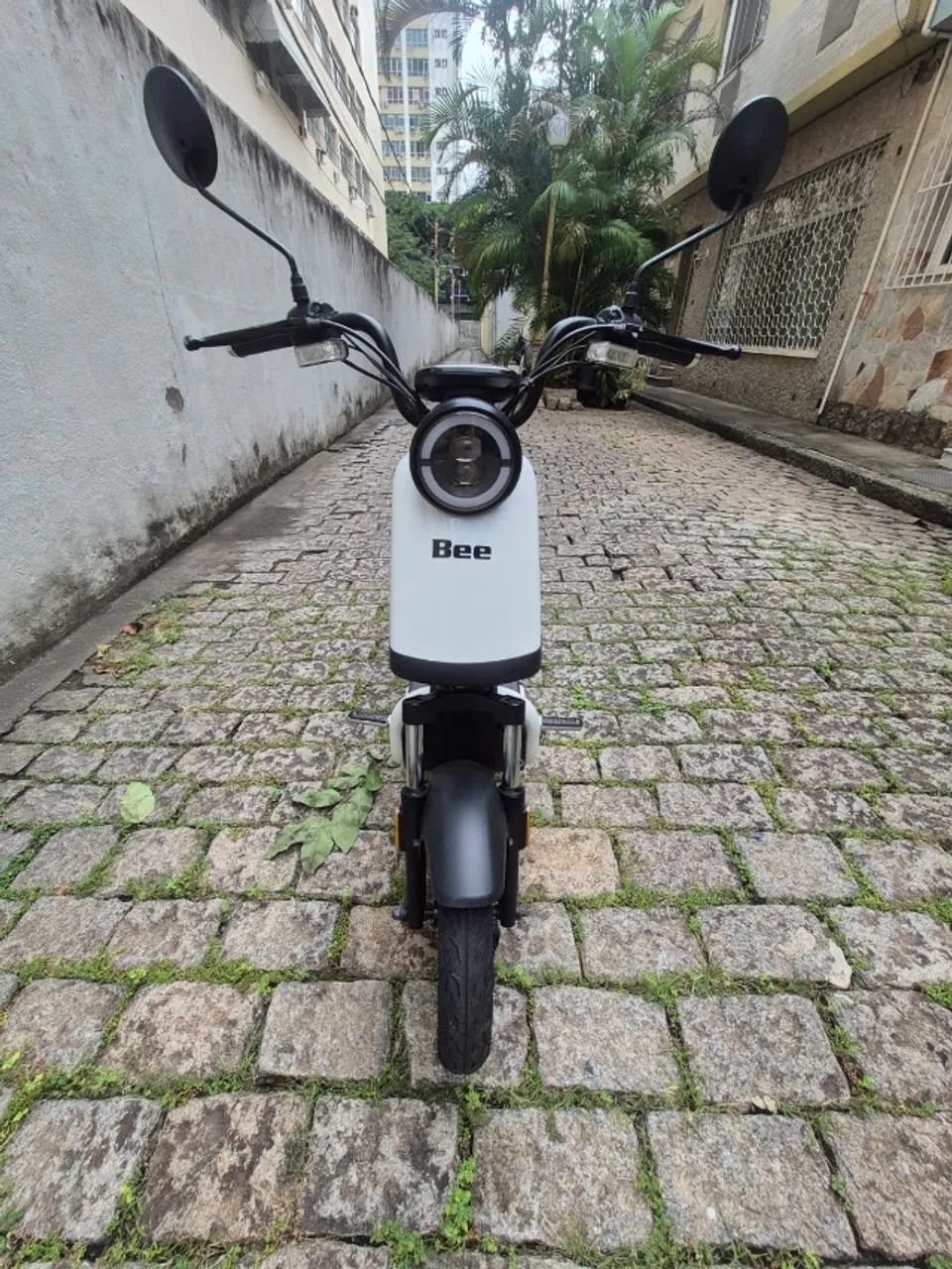 Scooter Elétrica - Bee U1S