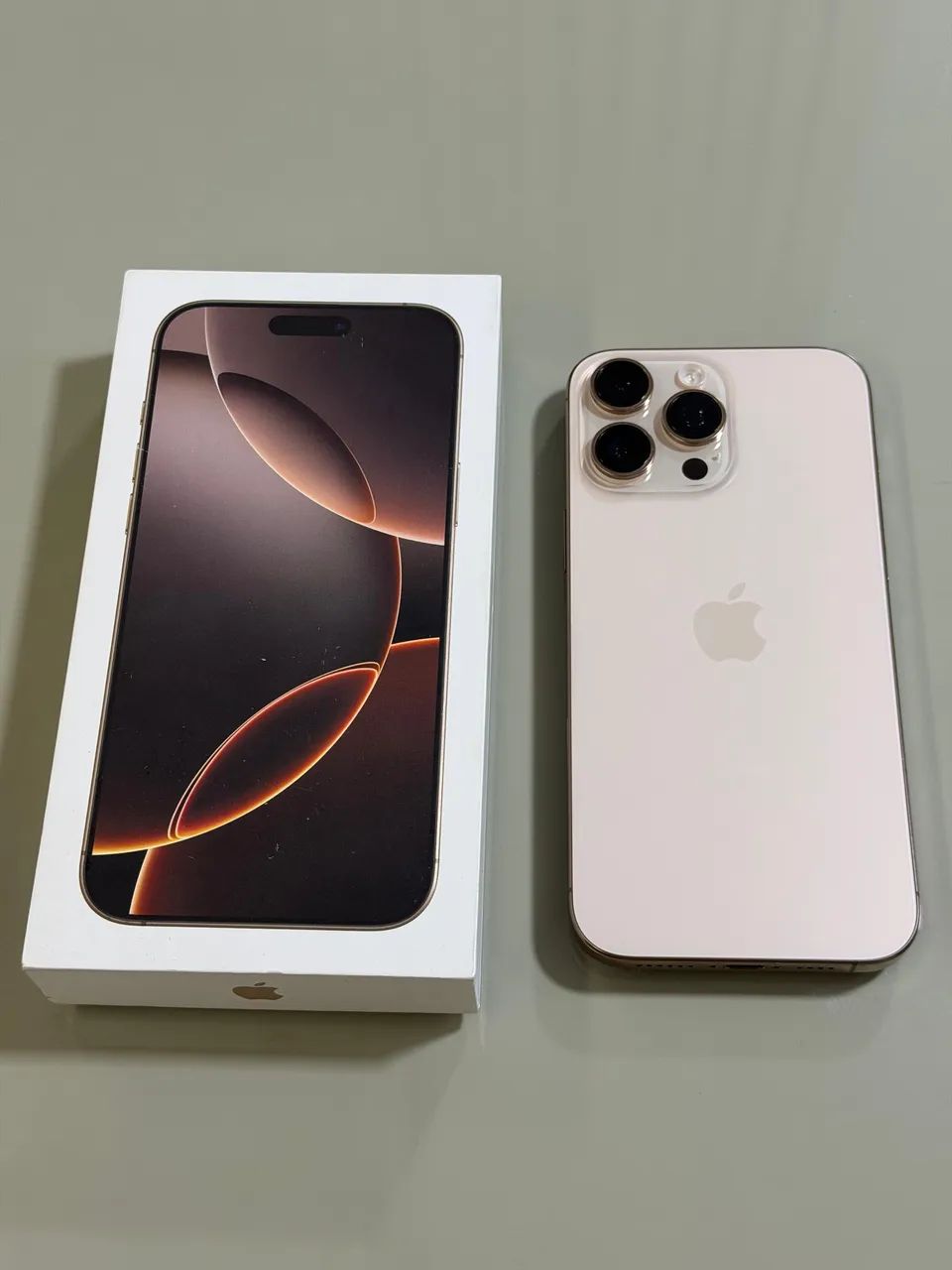 iPhone 16 pro Max 100% bateria - Celulares e Smartphones