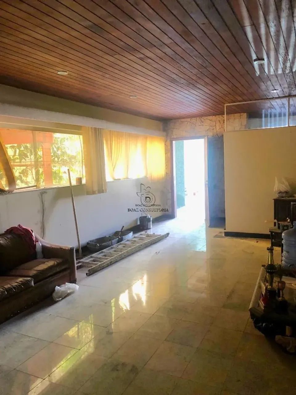 Imóvel Comercial de Alto Padrão: Versatilidade e Visibilidade Estratégica - Foto 3