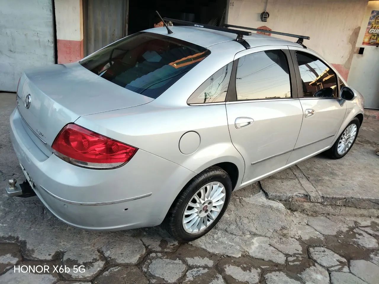 Fiat Linea LINEA ABSOLUTE 1.9/1.8 Flex Dualogic 4p 2010