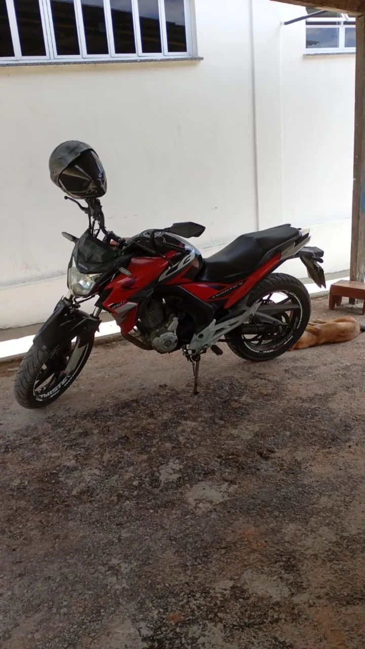 Vende-se Cb Twister ( 17.000 )