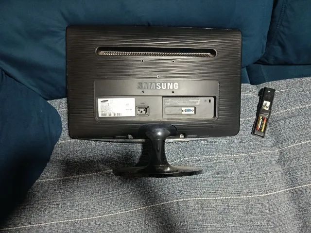 Monitor Samsung 415076777586872321