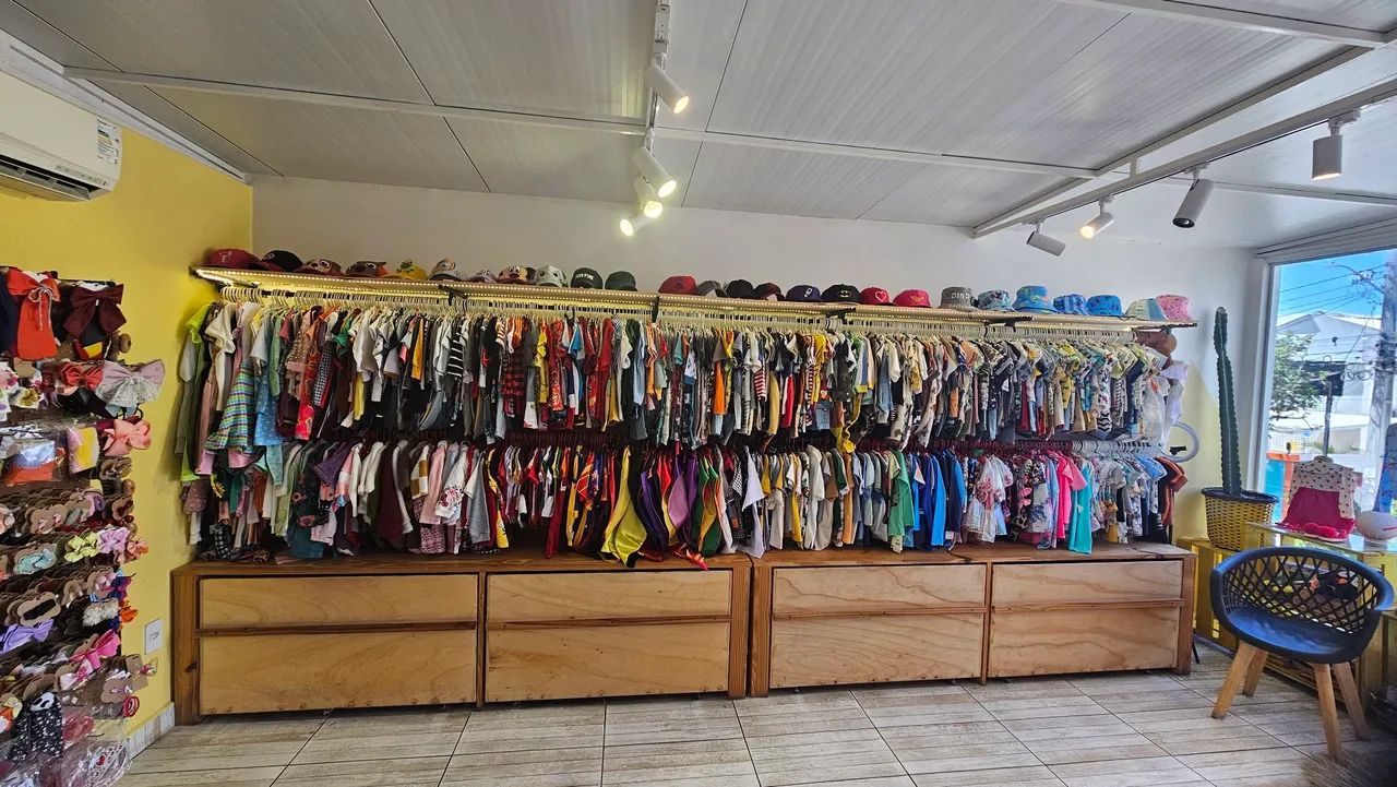 Conjunto de Móveis completos para loja ou closet 
